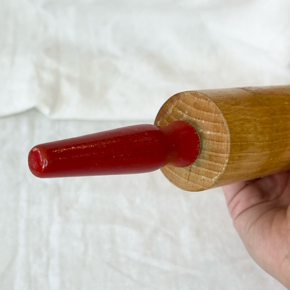 Vintage Farmhouse Wooden Rolling Pin Red Painted Handles - Picture 6 of 10